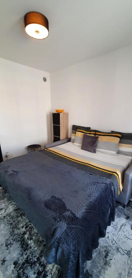 Lovely 1 Bedroom Vacation With Free Parking. Appartement