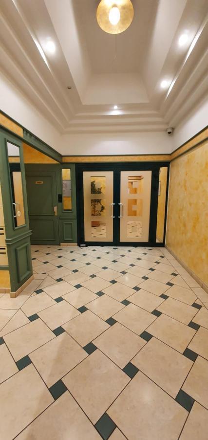 Appartement Lovely 1 Bedroom Vacation With Free Parking. Nice